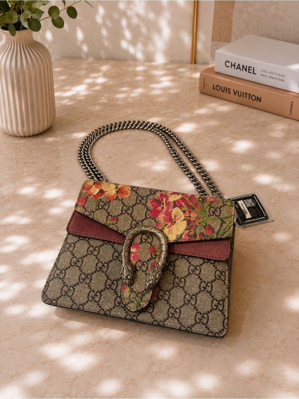 Pre-Loved Gucci floral GG Supreme Shoulder Bag with Burgundy Trim